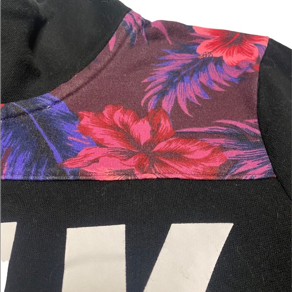 PINK by Victoria Secret 3/4 sweatshirt - Picture 6 of 7